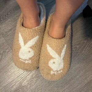 PLAYBOY Cream Slippers with Black Logo